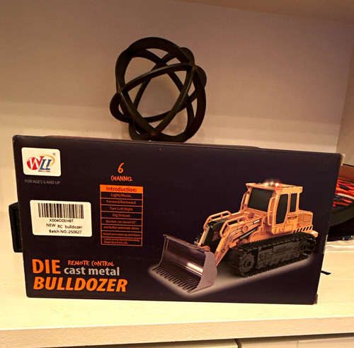 Bulldozer in metallo - r/c,